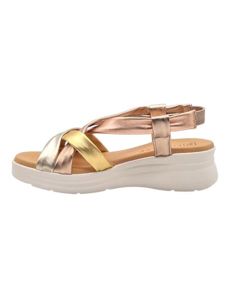 Gallery a10272 r8i05b4v